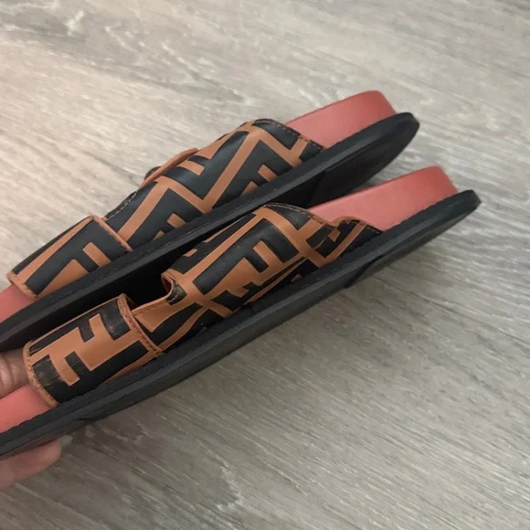 Tan and Black Logo Buckle Slides womens sandal shoe pool dress flats black brown - Picture 4 of 5